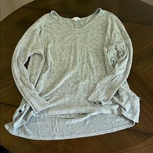 Time and Tru Heathered Gray Top